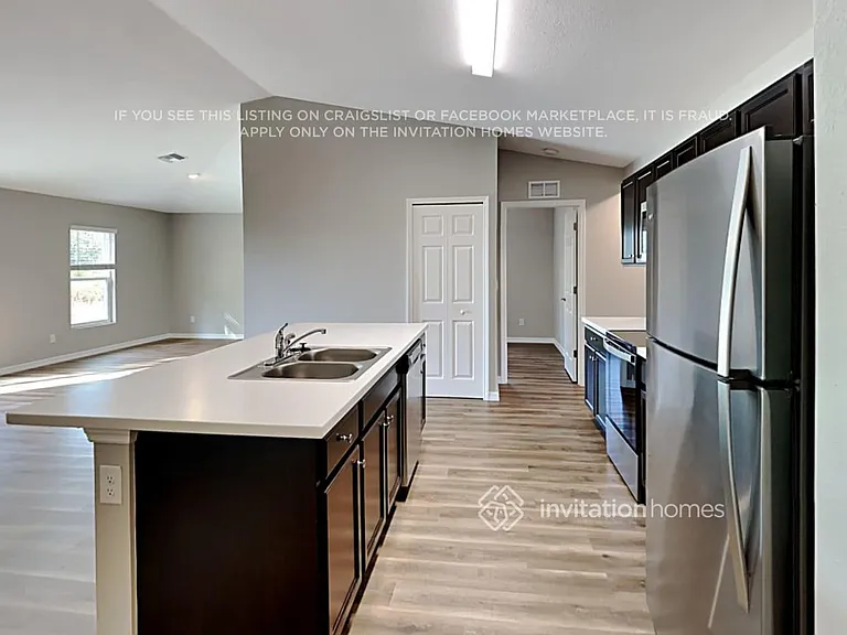 16083 Minorca Dr — Photo 8