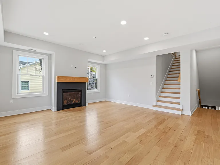 603 Springfield Ave #103 — Photo 4