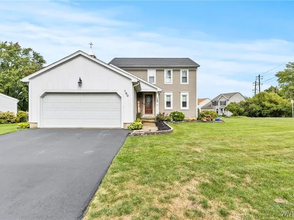 180 Crownview Ter, Hamburg, NY 14075