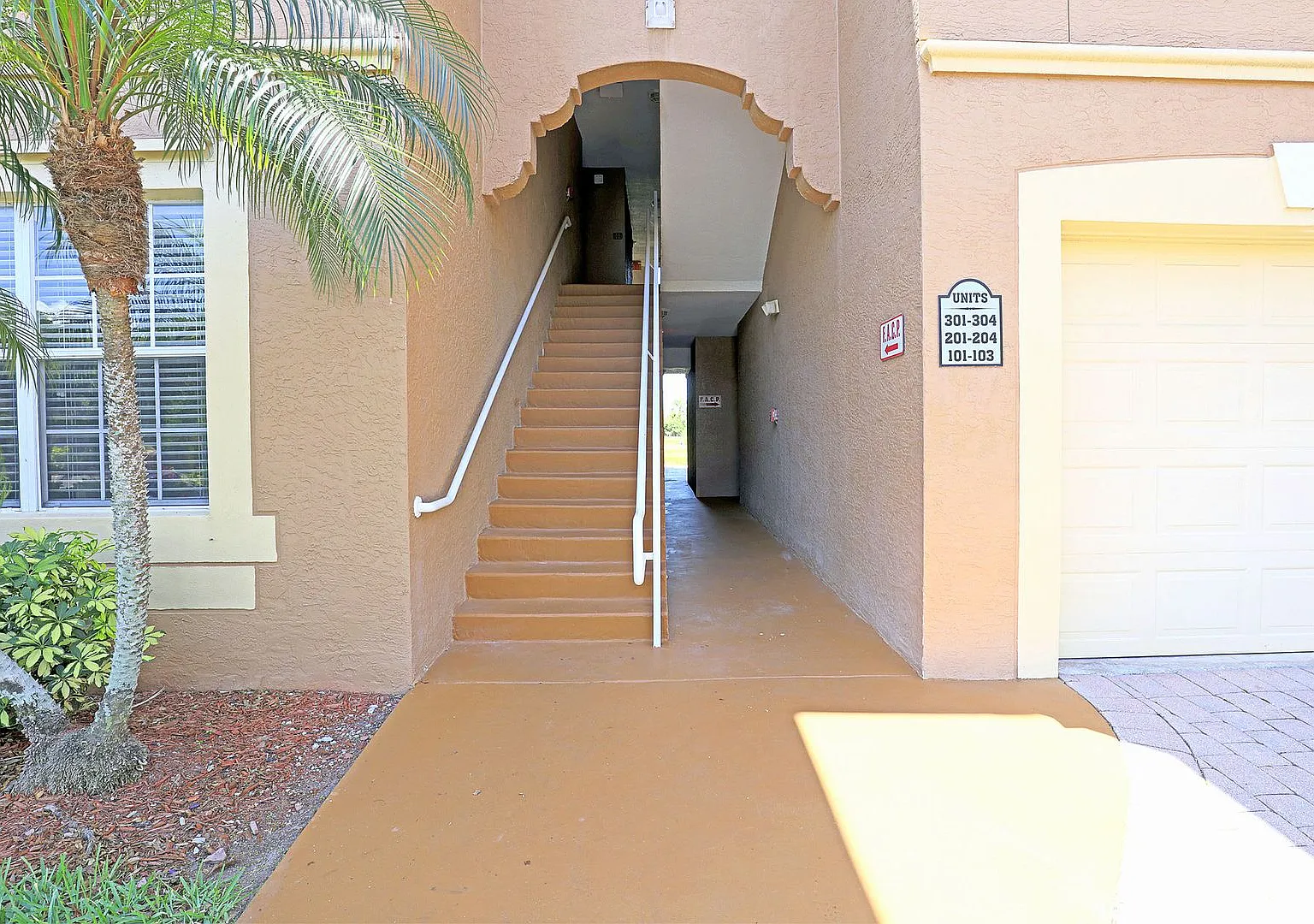 The Gardens at Beachwalk 15630-204 — Photo 2