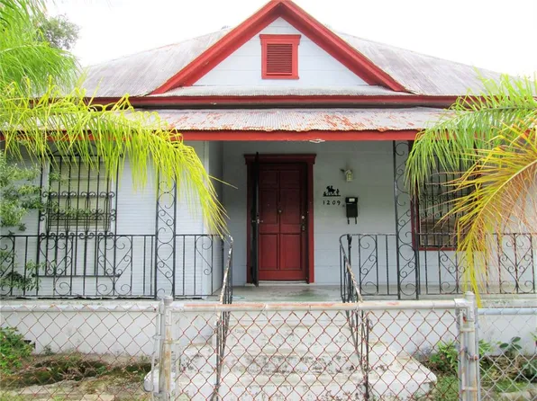 1209 E 18TH AVENUE, TAMPA, FL 33605