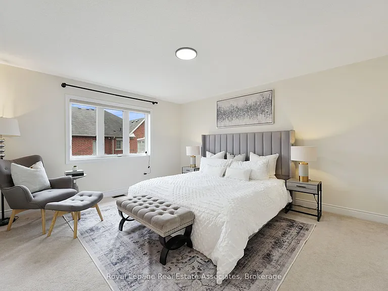 41 Mazarine Ln — Photo 33