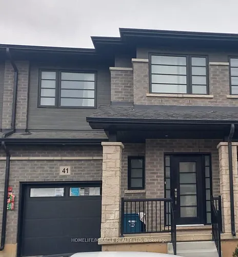 520 Grey St Photo 1