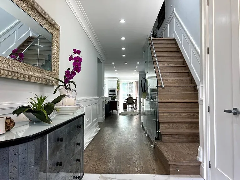 178 Kennedy Rd — Photo 11
