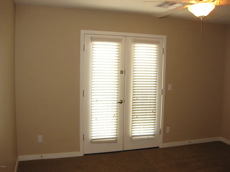 1115 E Cedar St — Photo 6
