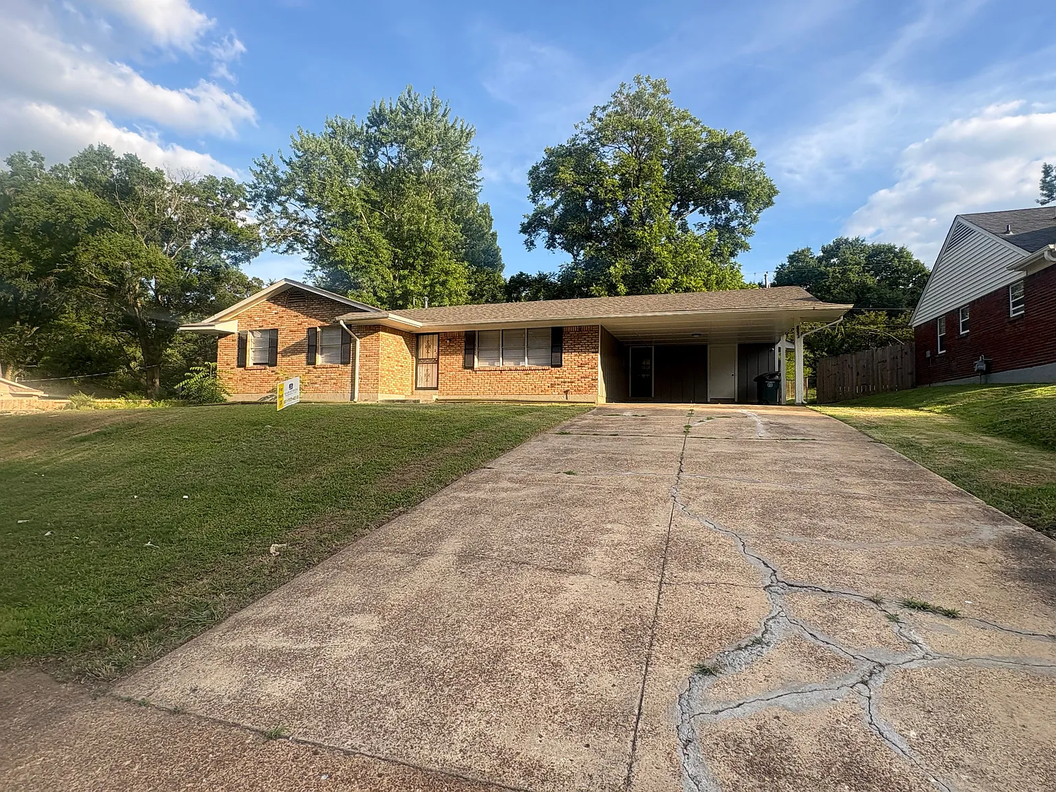 Classic 3-Bedroom Brick Home with Fenced Backyard — Photo 2