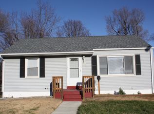9921 Iveland Dr, Saint Louis, MO 63114