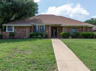 3006 University Dr, Rowlett, TX 75088