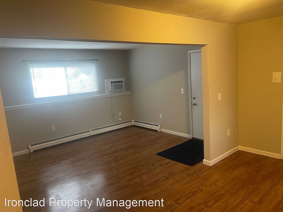 1st image of 818 Pine St Unit 8