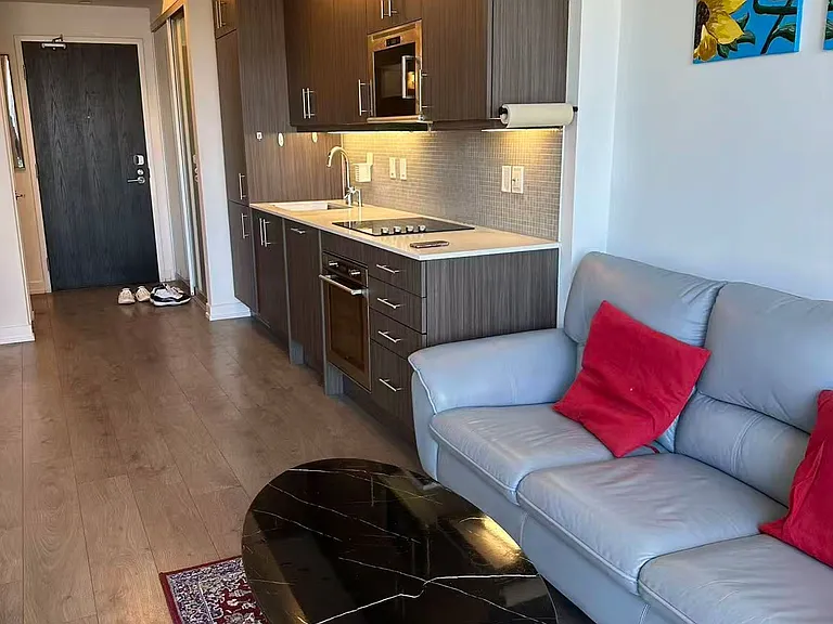 297 College St #1205 — Photo 9