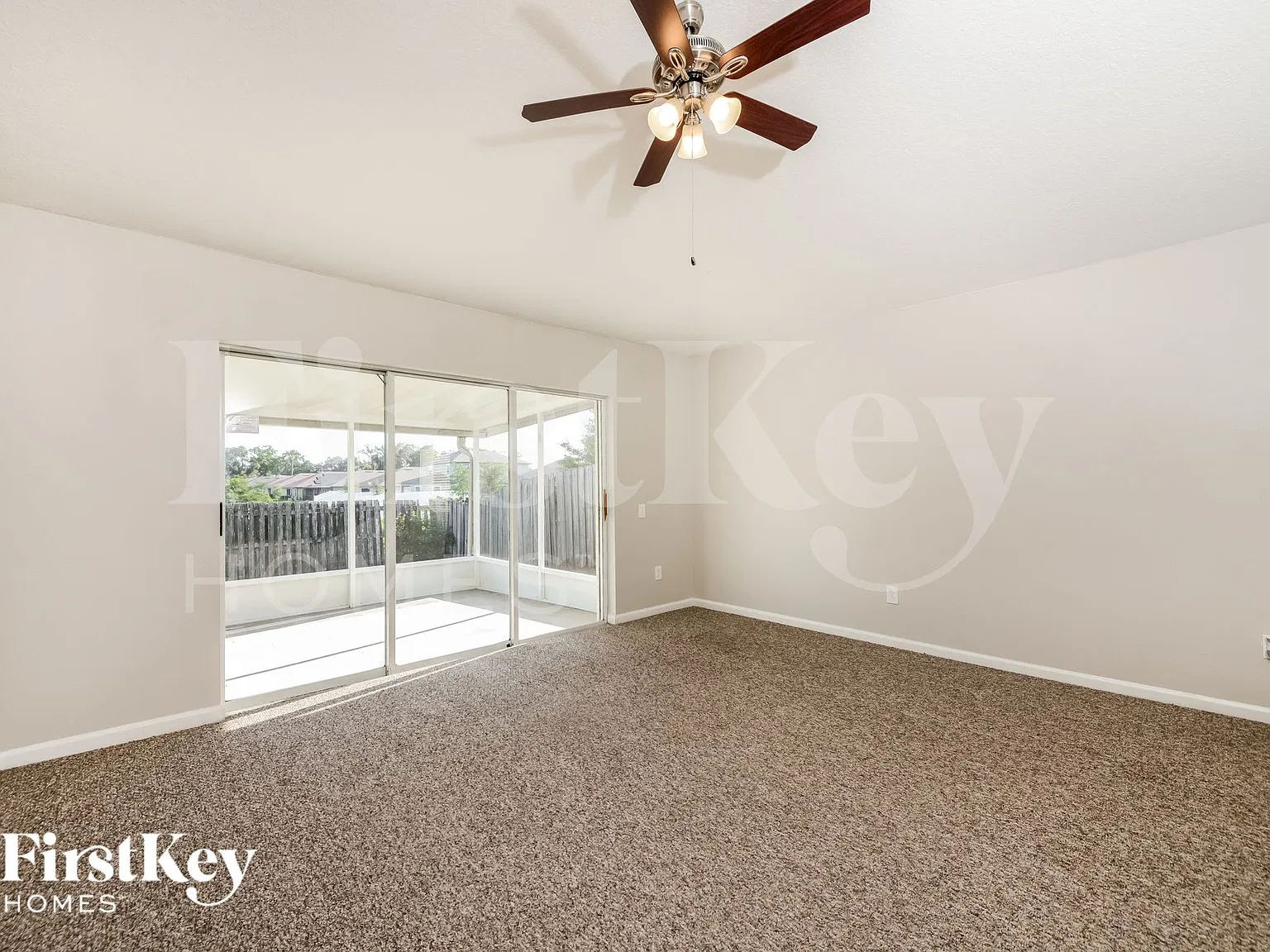 4 bed, 2.0 bath, 1936 sqft, $2,660 — Photo 4