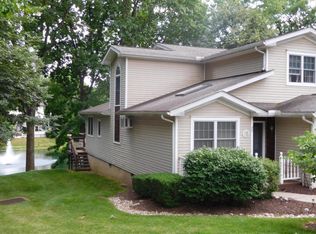 528 Emerald Ct, East Stroudsburg, PA 18301
