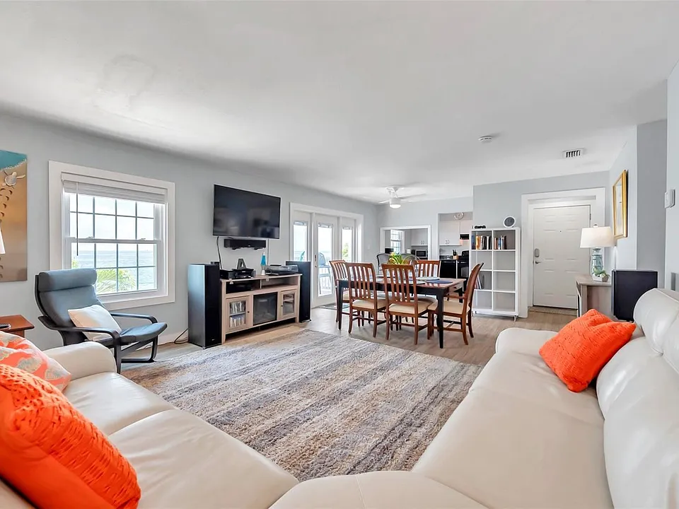 5260 Coquina Key Dr SE #C