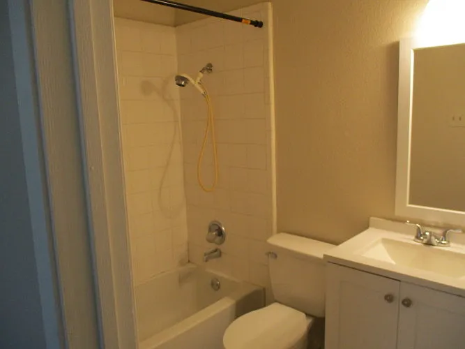 121 Oakwood Ln — Photo 11