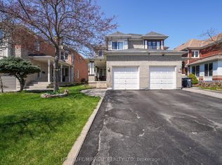 18 Prairie Rose Cir, Brampton, ON L6R1R4