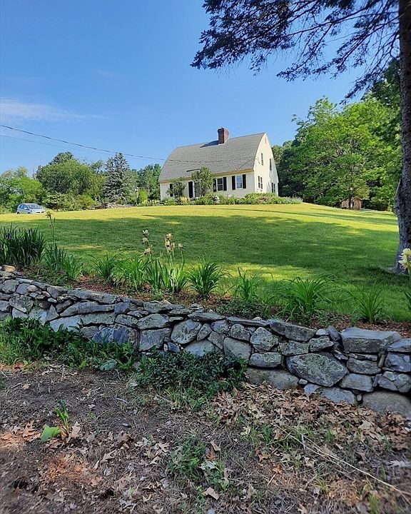 1st image of 699 Martins Pond Rd