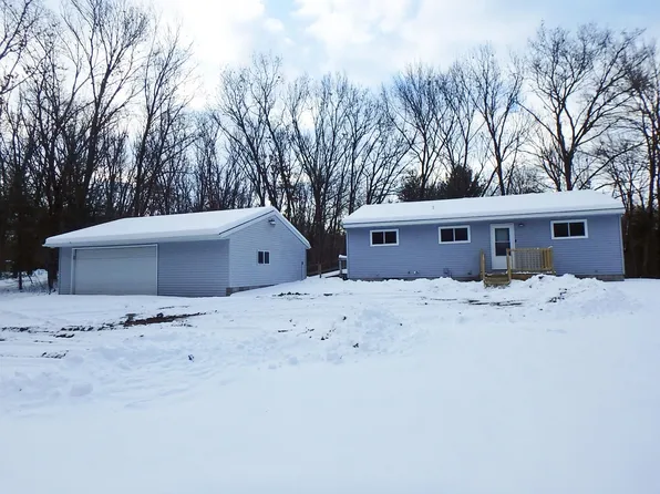 W5681 Oak Ln, Princeton, WI 54968
