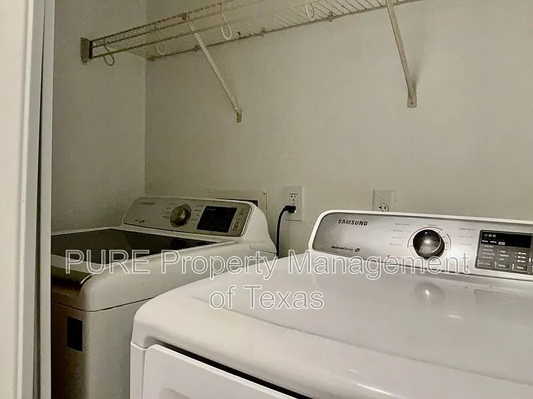 3232 Clinton Pl — Photo 10