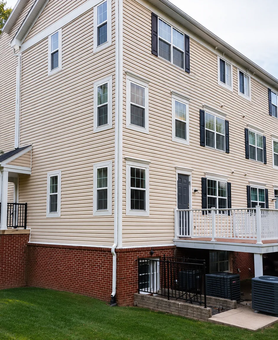 3 bed, 2.5 bath, 2300 sqft, $3,100 — Photo 4