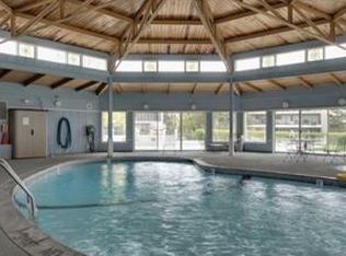 10531 Cedar Lake Rd APT 417, Minnetonka, MN 55305