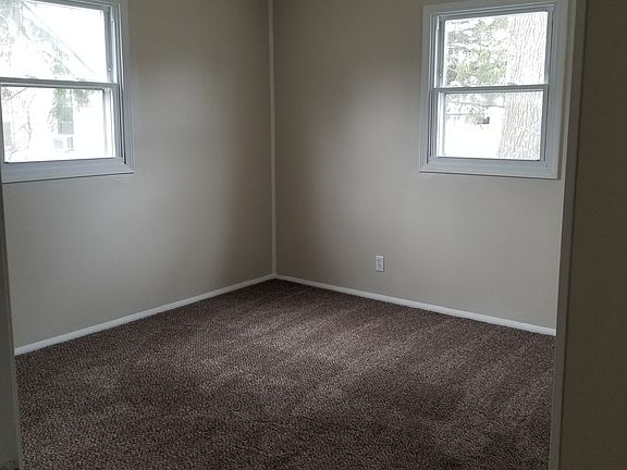 Bedroom 2 with closet
