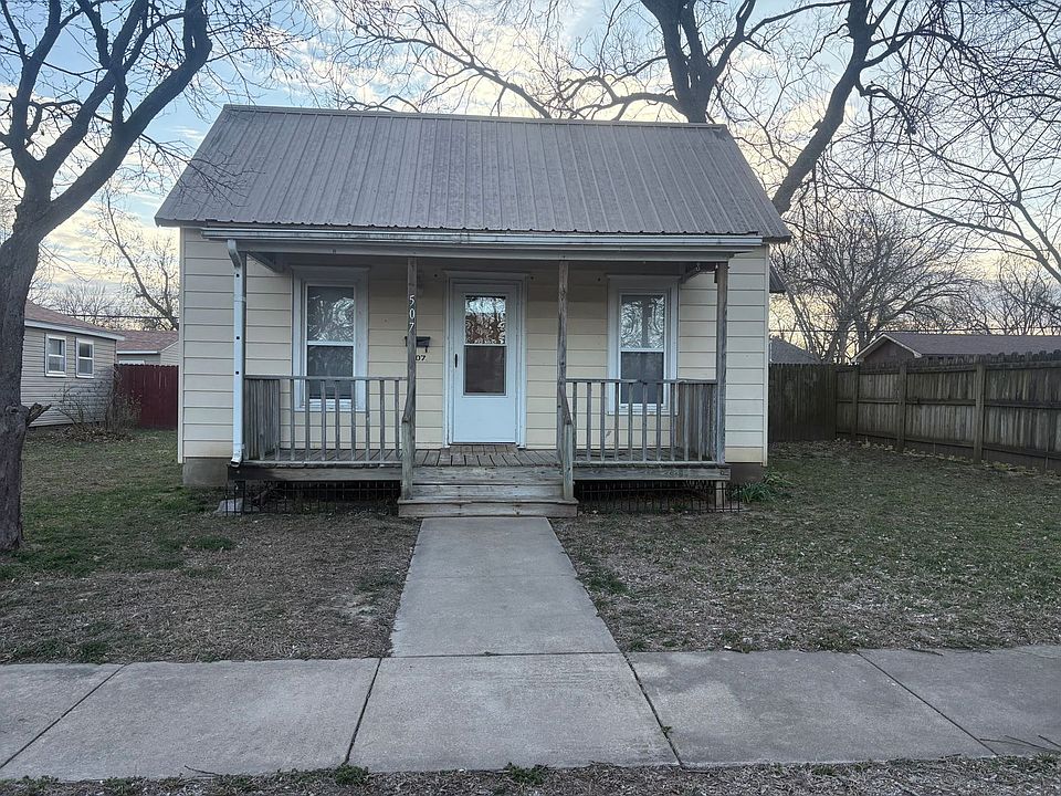1st image of 507 S 3rd St