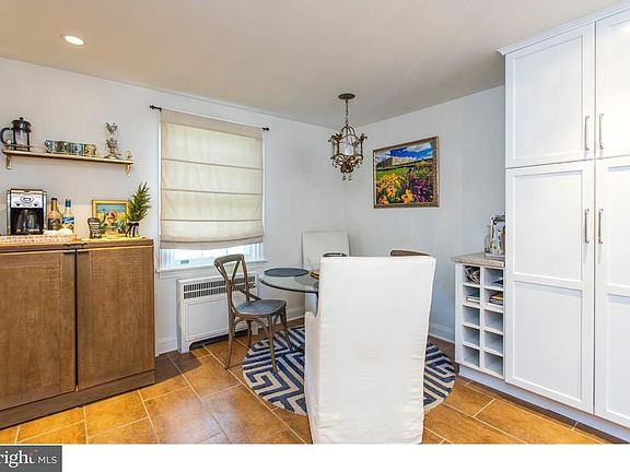5th image of 161 Glentay Ave