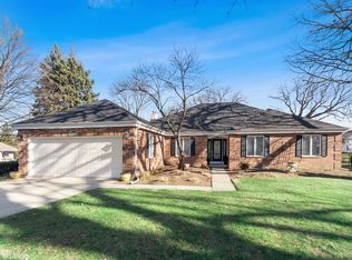 1632 Fox Bend Ct, Naperville, IL 60563