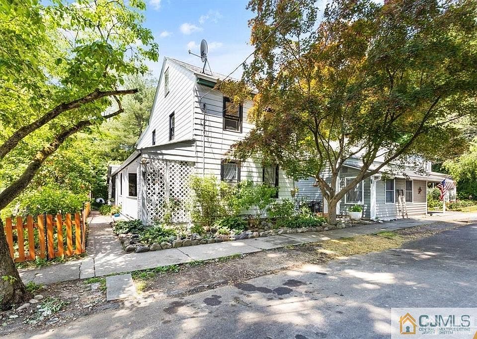 1st image of 167 Washington St