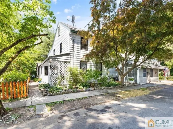 167 Washington St, Belvidere, NJ 07823