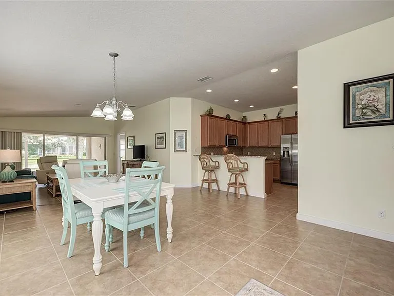 6083 Benevento Dr — Photo 9