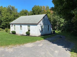 3252 Snowden Hill Rd, Sauquoit, NY 13456