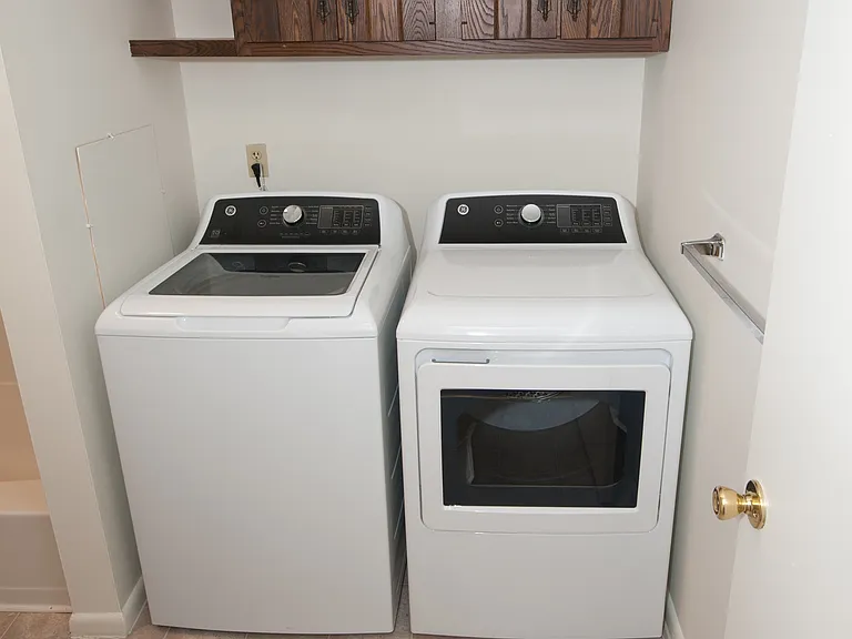 1402 Walnut St #1 — Photo 20