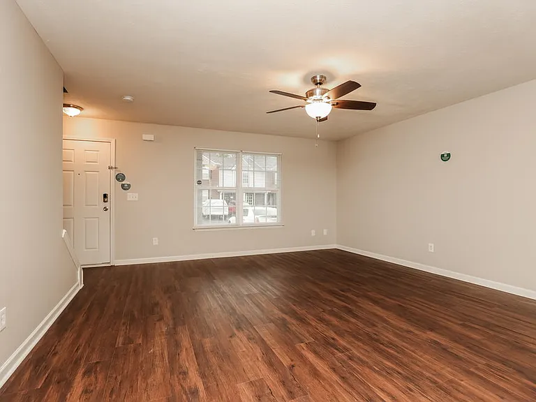 4031 George Buchanan Dr — Photo 5