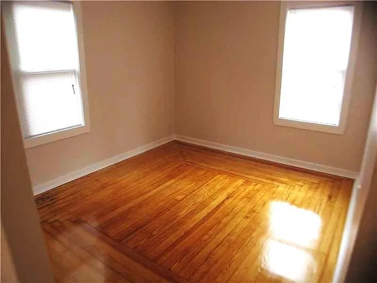 690 Elm St — Photo 3
