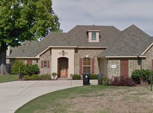 3933 Le Brooke Ln, Benton, LA 71006