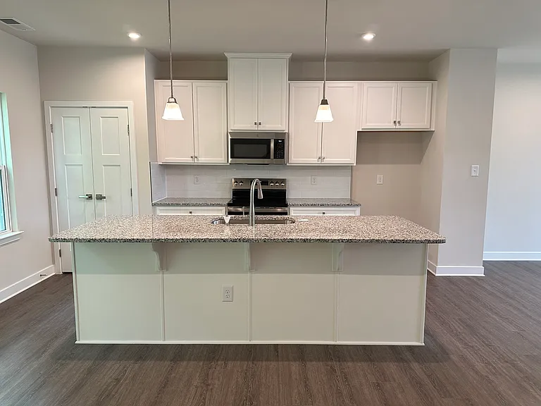418 Big Woods Dr — Photo 6