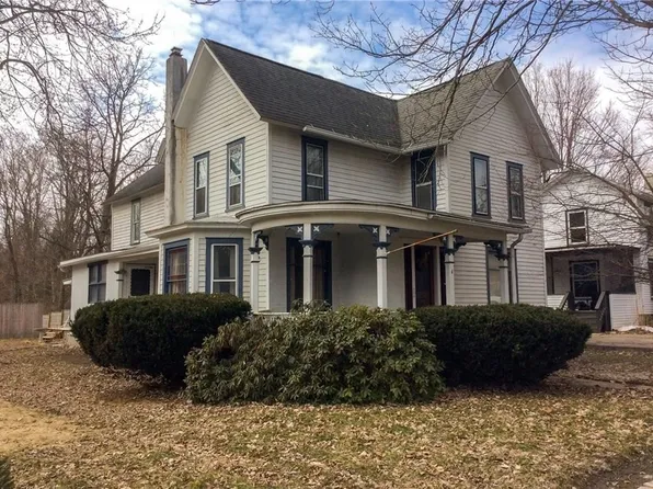 4 Weld St, Naples, NY 14512