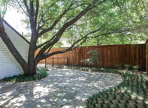 5th image of 3737 Hamilton Ave