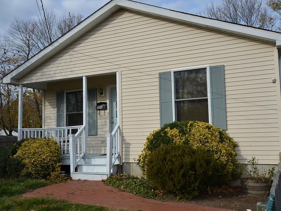 1st image of 395 Linnet St