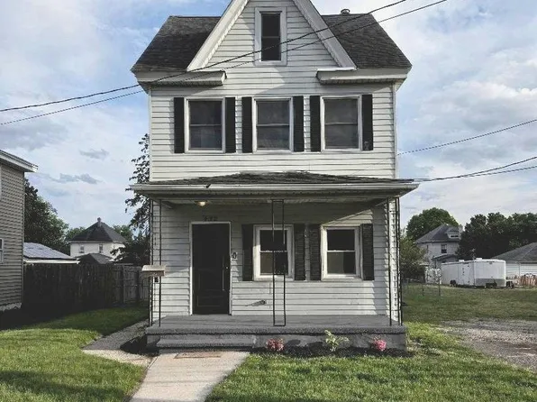 452 W Broad St, Gibbstown, NJ 08027