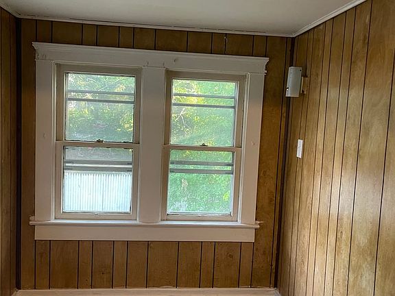 4th image of 13611 Beachwood Ave #2