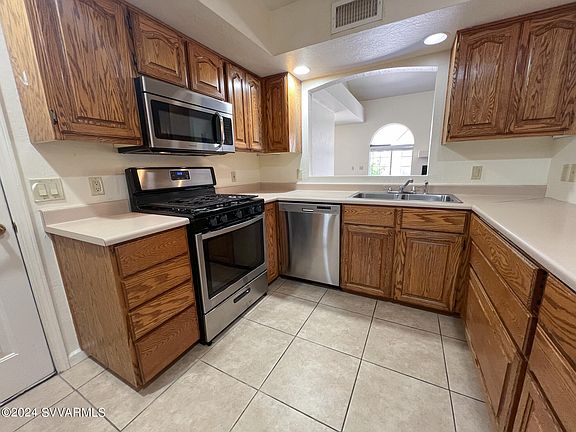 5th image of 520 Mills Drive