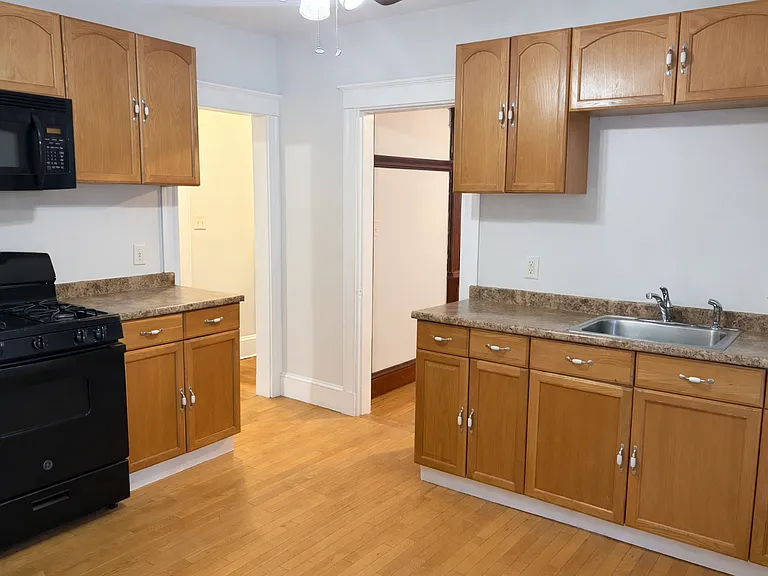 14 Walter St #1 — Photo 10