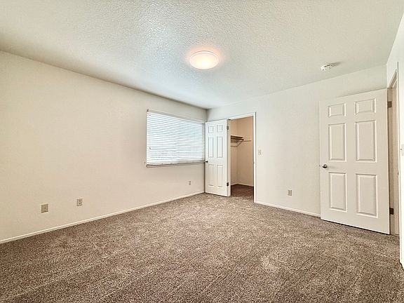 5th image of 627 Stewart St APT 30