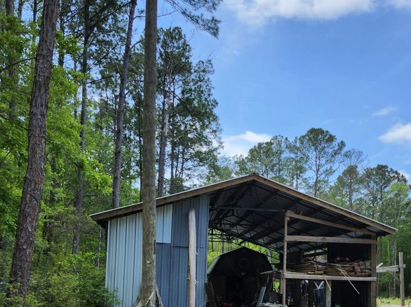 392 & 402 Smokehouse Lake Rd, Ponce De Leon, FL 32455