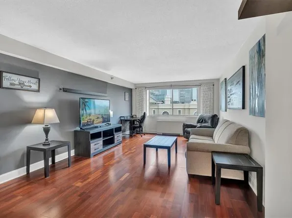 2479 Peachtree Rd NE APT 907, Atlanta, GA 30305