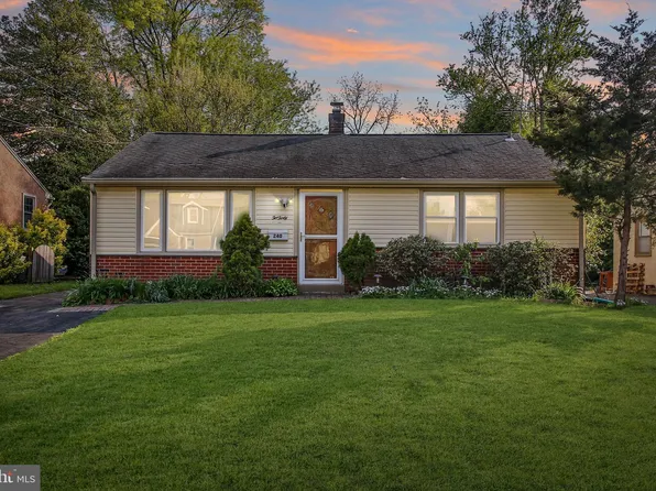 240 S 9th St, North Wales, PA 19454