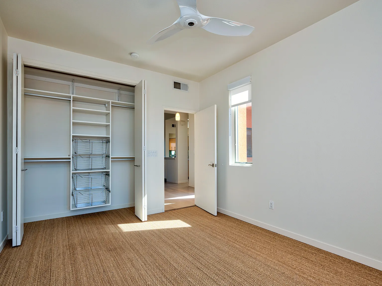 2 bed, 1148 sqft, $2,700 — Photo 2