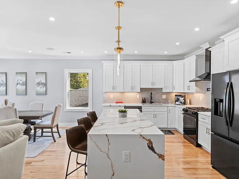 335 Virginia Ave — Photo 16